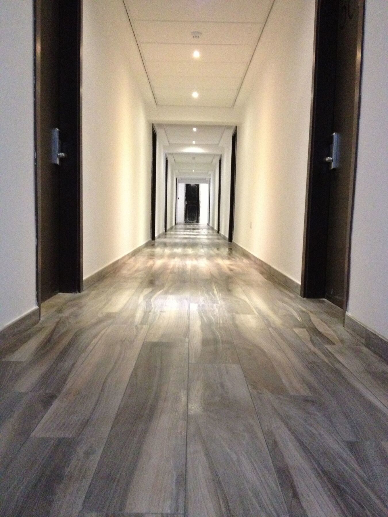 Day'S Inn Hotel And Residence 斯利马 外观 照片